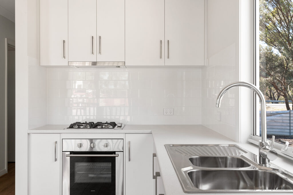 Bordertown Cabin 2 Kitchen 3