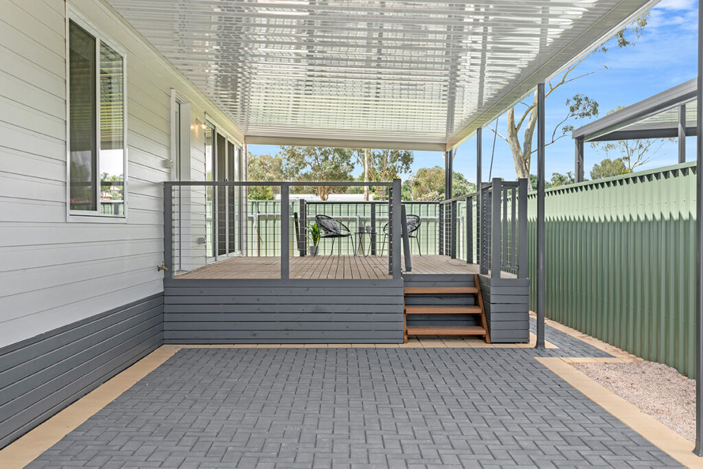 WLV House 75 Deck Carport